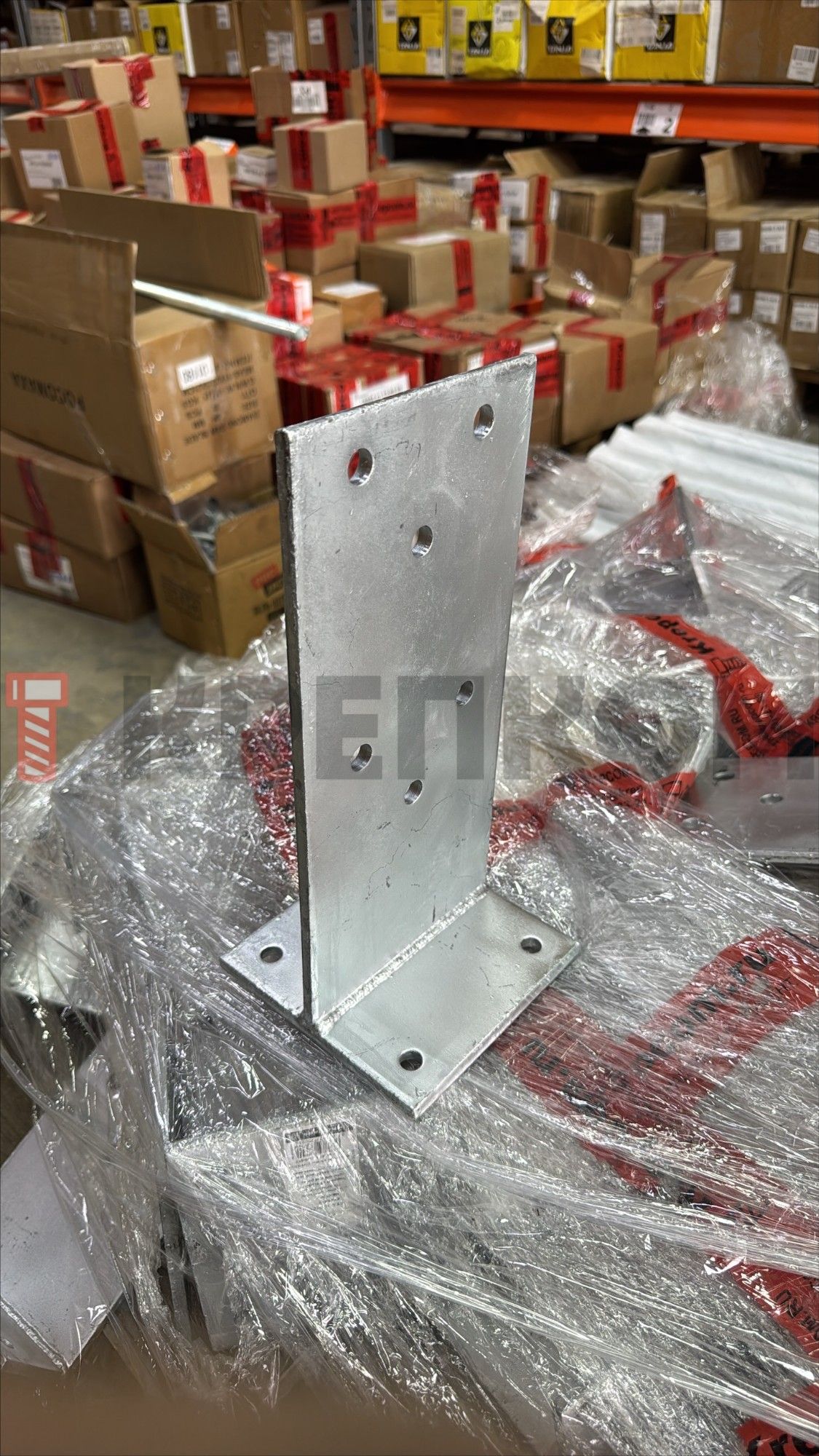 Опора Т-образная для столбов 140х140х308 мм Holz F70140L с отверстиями, горячий цинк - фото